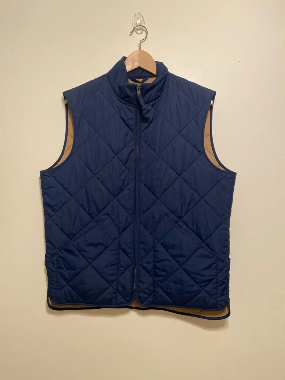 J. Crew Men's Quilted Navy Vest. Size M. Style AR275